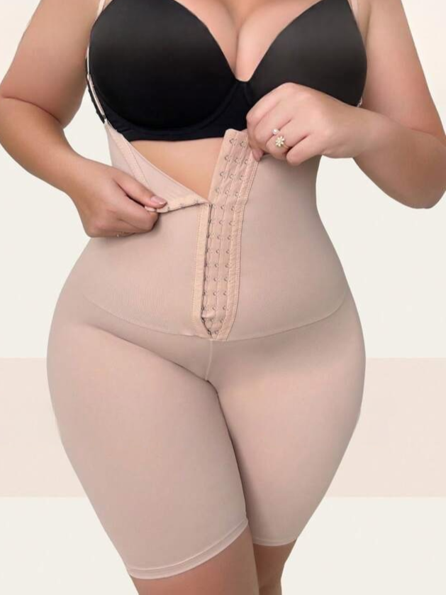 Short avec corset ajustable intégré